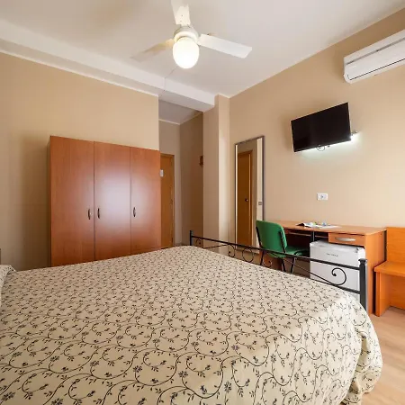Trasimeno 3* باسّينيانو سول تْرازي