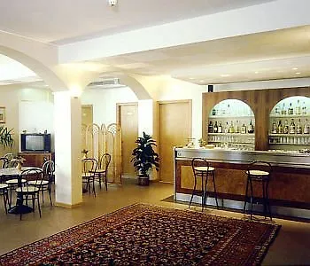 Szálloda Trasimeno 3*